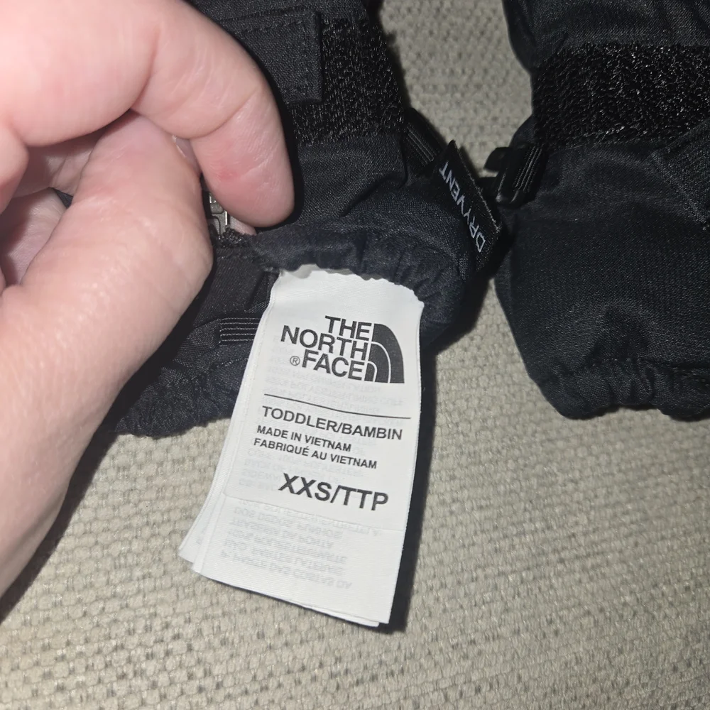 The North Face Black Winter Gloves XXS Toddler